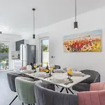 Villa Elite 1 *