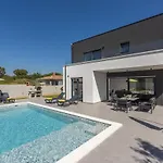 Elite 1 Villa