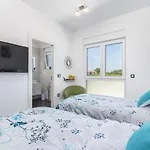 Elite 1 Villa *