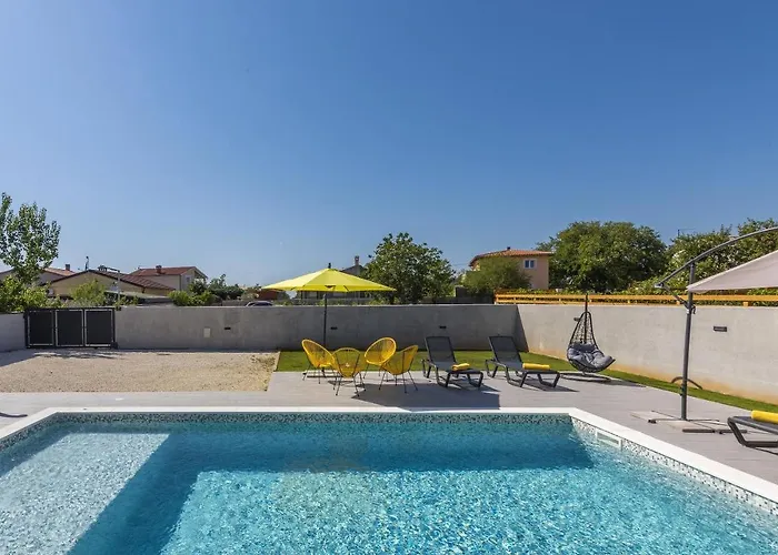 Elite 1 * Pula